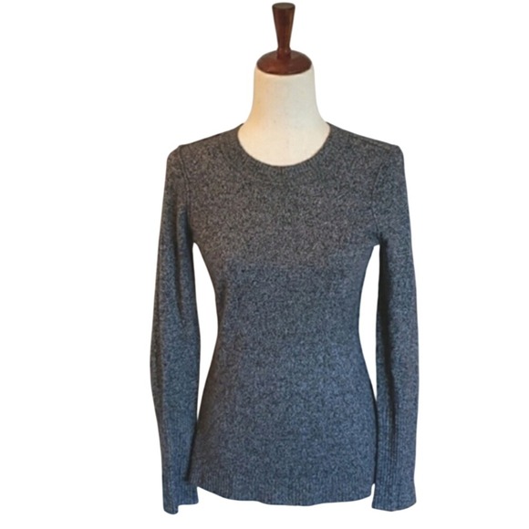 Aqua Crewneck Lightweight Cashmere Marled Black & Gray  Fitted Sweater XS - Picture 1 of 13
